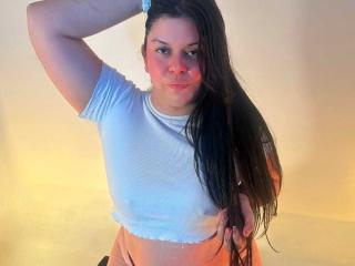 Δείτε την λεπτομερή καρτέλα του CharlotteBecker