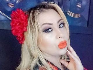 Δείτε την λεπτομερή καρτέλα του SophiaHotty69