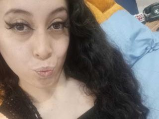 Ver a ficha detalhada de KendraSimons