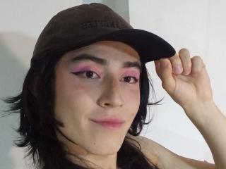 Ver a ficha detalhada de EllieCherry