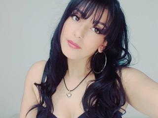Ver a ficha detalhada de HotCarolinexx