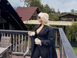 Ver a ficha detalhada de AngelaDeker