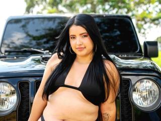 Ver a ficha detalhada de JuicyCurvaceous