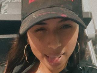 Ver a ficha detalhada de MyaaTyler