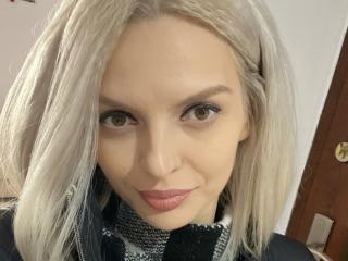 Ver a ficha detalhada de DouceAmelia