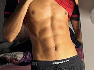 Se komplett profil för AndyCris