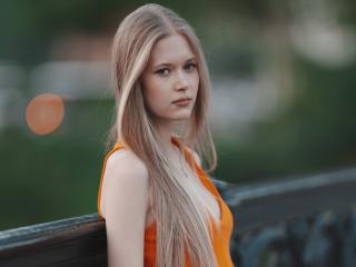 Se komplett profil för LillianaWhang