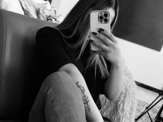 Xem hồ sơ đầy đủ của EmilyDurand