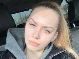 Prikaži popoln profil modela ElinNorr