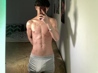 Prikaži popoln profil modela Angelitocute