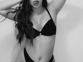 Prikaži popoln profil modela GiannaSexxy