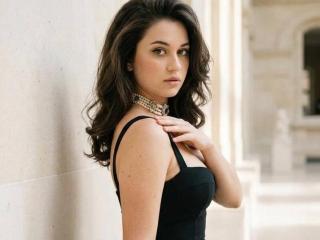 Prikaži popoln profil modela Verina