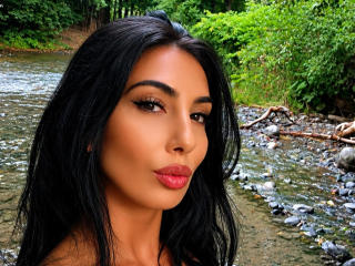 Ver la ficha detallada de BrunetteBabe69