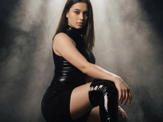 Prikaži popoln profil modela Verina