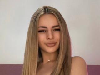 Prikaži popoln profil modela LinaAvery