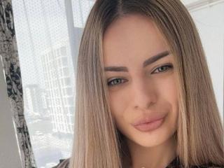 Prikaži popoln profil modela LinaAvery