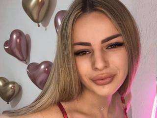 Prikaži popoln profil modela LinaAvery