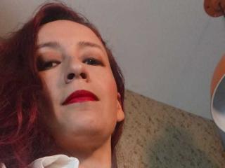 Prikaži popoln profil modela SweettEve