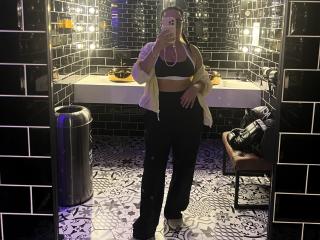 Se komplett profil för GalaMalkova