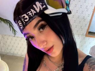 Prikaži popoln profil modela TifanyDiaz