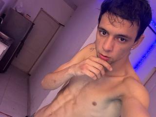 Prikaži popoln profil modela Franchessco69