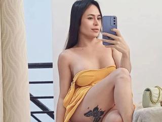 Se komplett profil för AaliyahPax-hot
