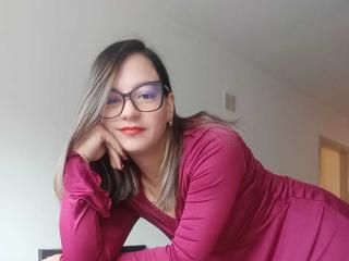 Xem hồ sơ đầy đủ của ArianaBlonde