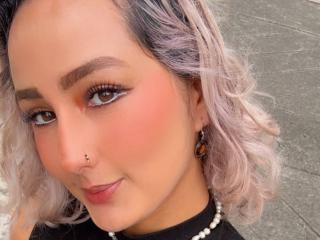Se komplett profil för ElenaSaenz