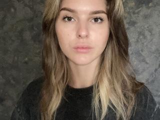 Xem hồ sơ đầy đủ của ElanaFalencki