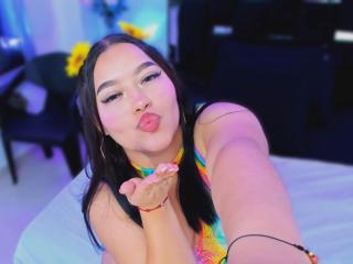 CandasLeroy's Model Profile