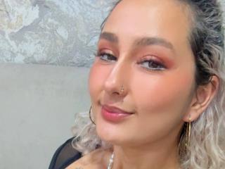 ElenaSaenz's Model Profile