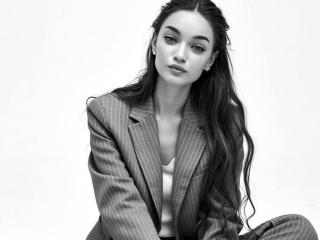 Diantrisy's Model Profile