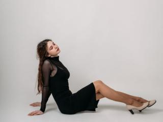 FarrahShulthess's Model Profile
