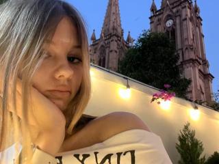 Ver la ficha detallada de SuzieBrion