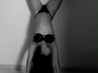 MariamNur's Model Profile
