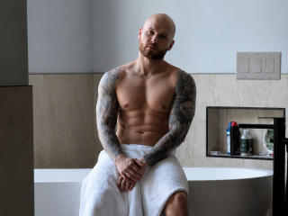 AdamMeyer's Model Profile