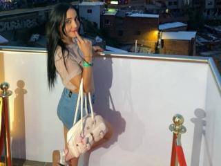 MindyLove's Model Profile