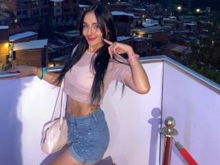 MindyLove's Model Profile