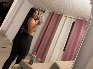 MiaMonroee's Model Profile