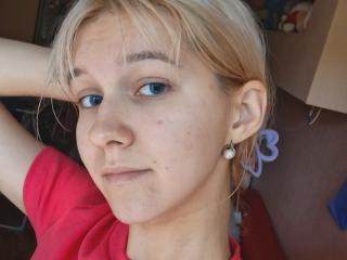 CassandraWragg's Model Profile