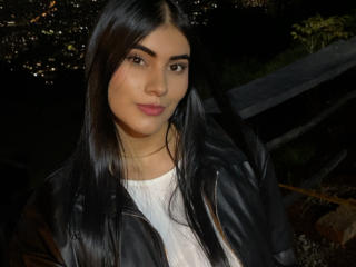 AlaraKey's Model Profile