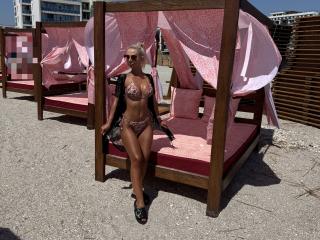 MoniqueBliss's Model Profile