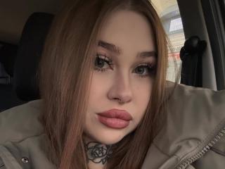 MaryamMunshi's Model Profile