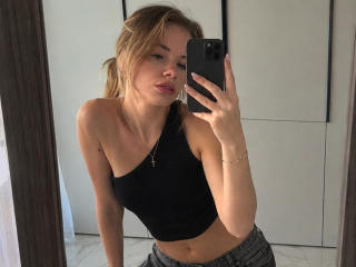 DonnaBellettiere's Model Profile