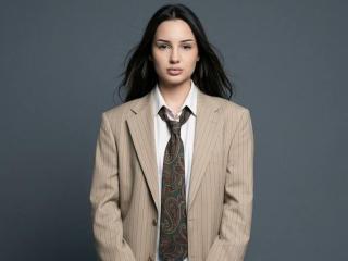 Versavi's Model Profile