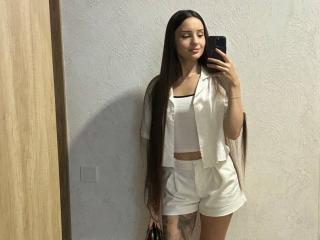 Versavi's Model Profile