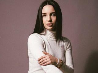 Versavi's Model Profile