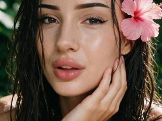 Versavi's Model Profile