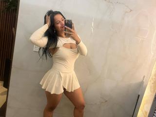 AlanaLuxe's Model Profile