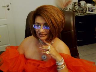 ClassybutNaughty's Model Profile